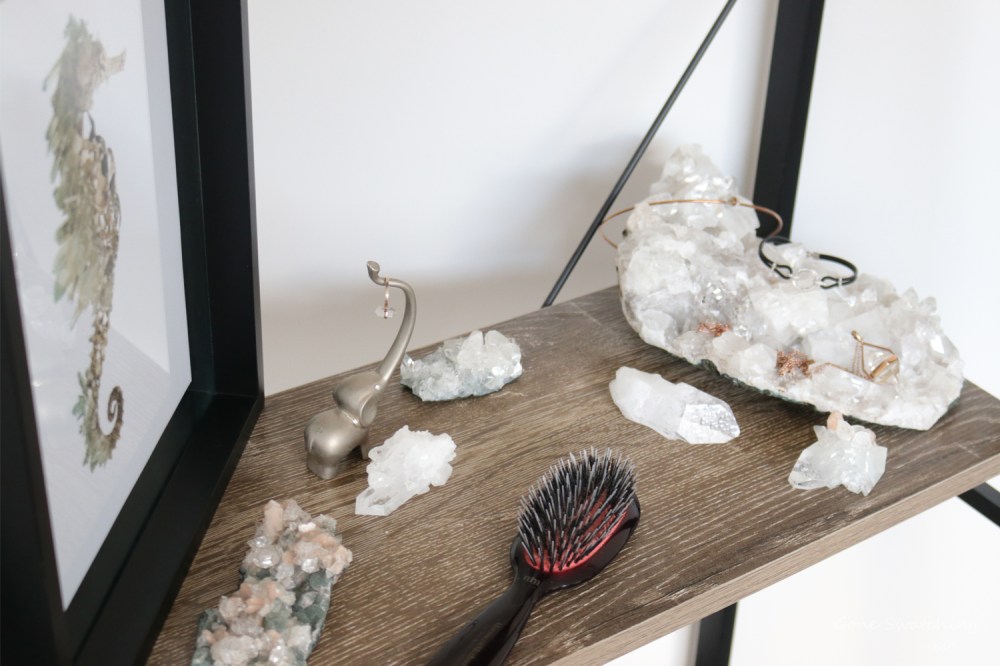 How I tell the difference between normal hair shed and alopecia areata. Gone Swatching xo