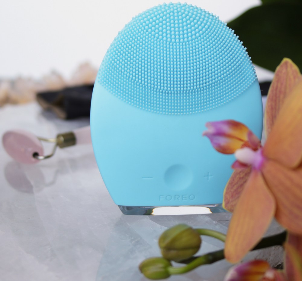Beauty Tools Review. Foreo Luna 2. Gone Swatching xo