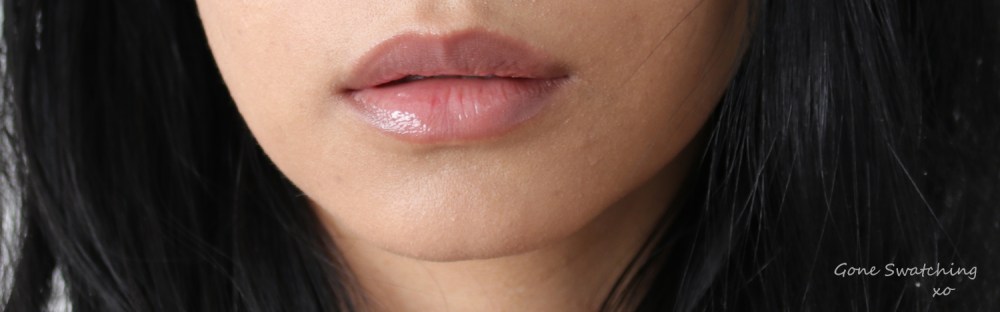 Vapour Organic Beauty Elixir Plumping Gloss in Delite Review &amp; Swatches on Asian Skin. Gone Swatching xo