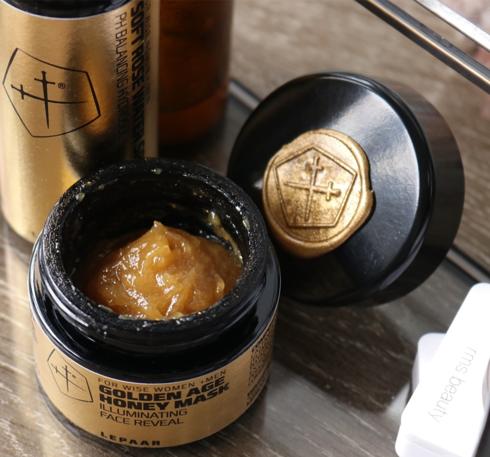 Lepaar Australian Luxury Skincare Review by Gone Swatching xo. Golden Age Honey Mask. Natural Beekeeping Honey from the Blue Mountains