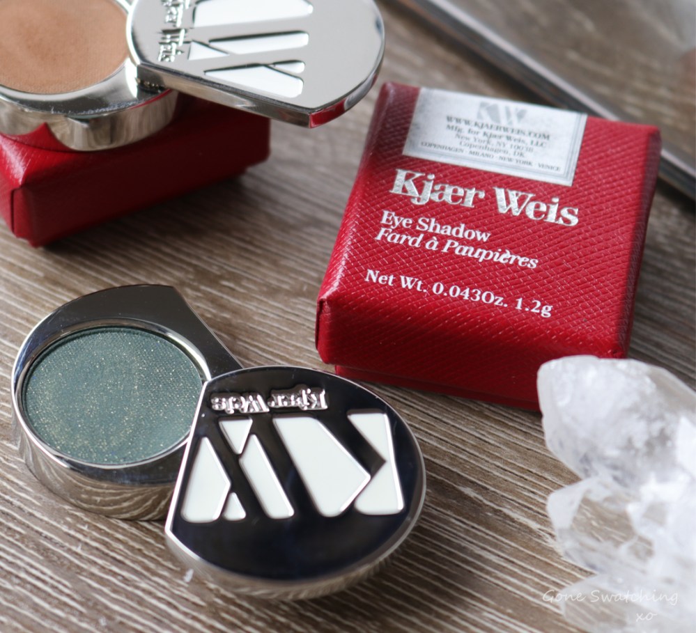 Kjaer Weis Eyeshadow Review &amp; Swatches. Green Depth-True Green with Gold flecks. Gone Swatching xo