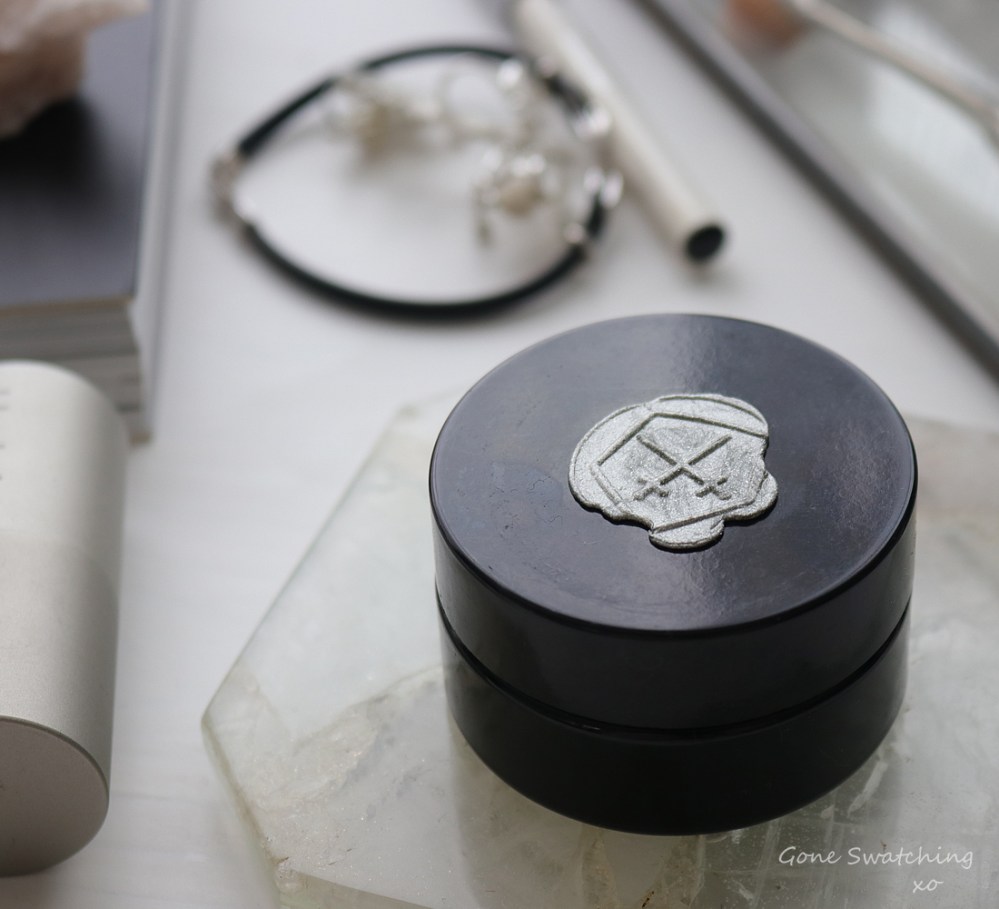 Lepaar Skincare Review. Serenity Evening Balsam Review on Oily Skin. Green Beauty Blogger Gone Swatching xo