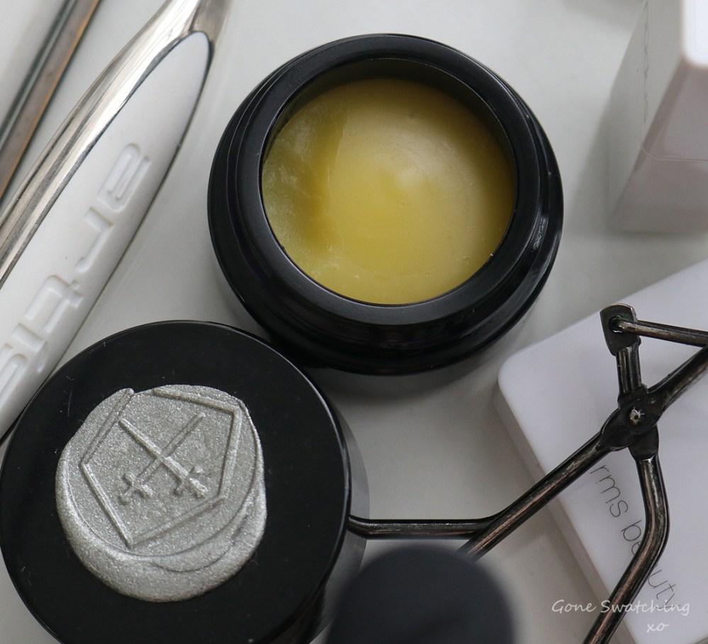 Lepaar Wholistic Skincare Review. Transforming Eye Balm Texture. Green Beauty Blogger Gone Swatching xo