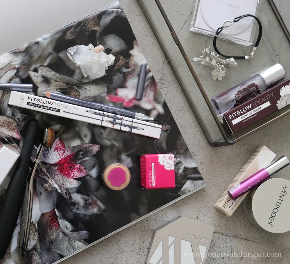 Fitglow Beauty Review &amp; Swatches. Vita Set Setting Powder Medium, Night Lip Serum, Brow Gel Clear &amp; Eyeliner Starlight. Australian Beauty Blogger Gone Swatching xo