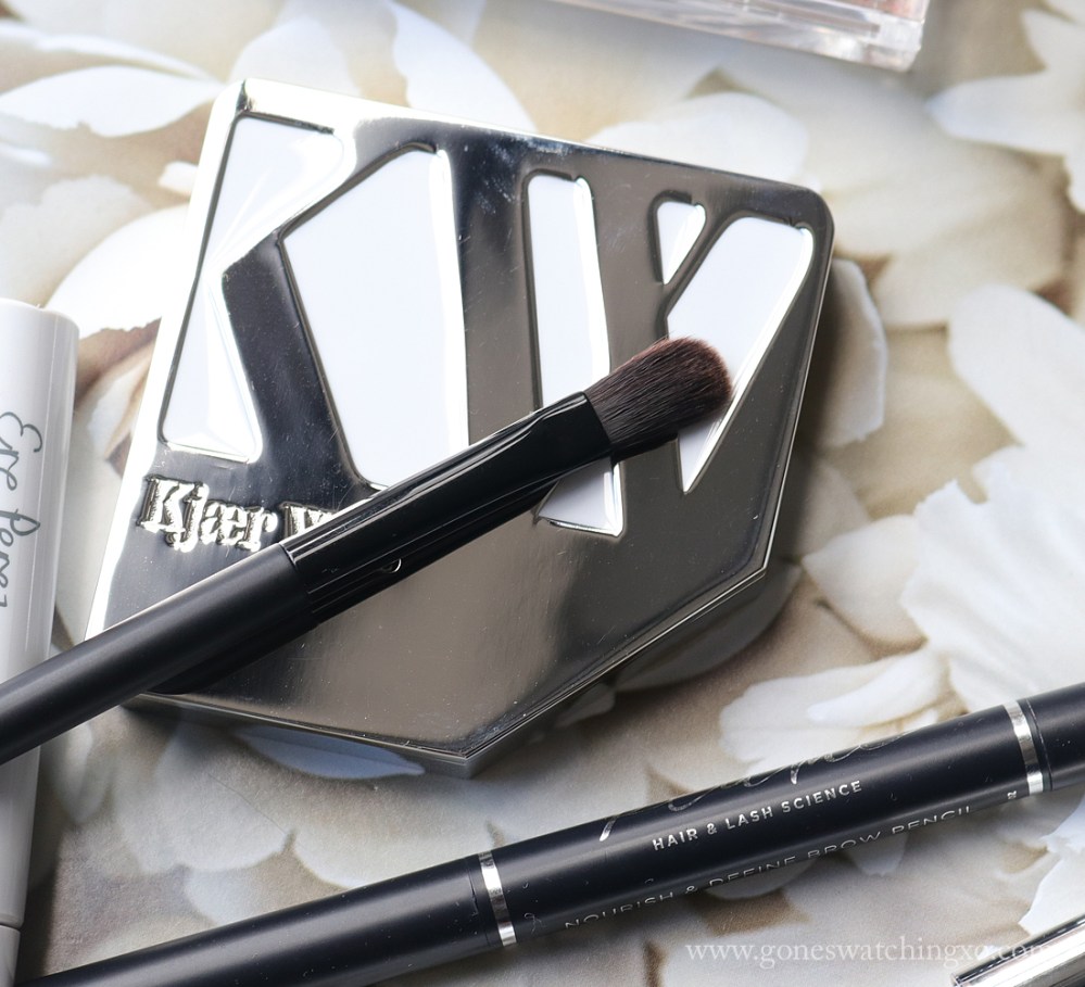 Rae Morris Magnetic Vegan Fude Brush Review. Jishaku 11.1 Small Oval Shader. Australian, Thai Beauty Blogger Gone Swatching xo